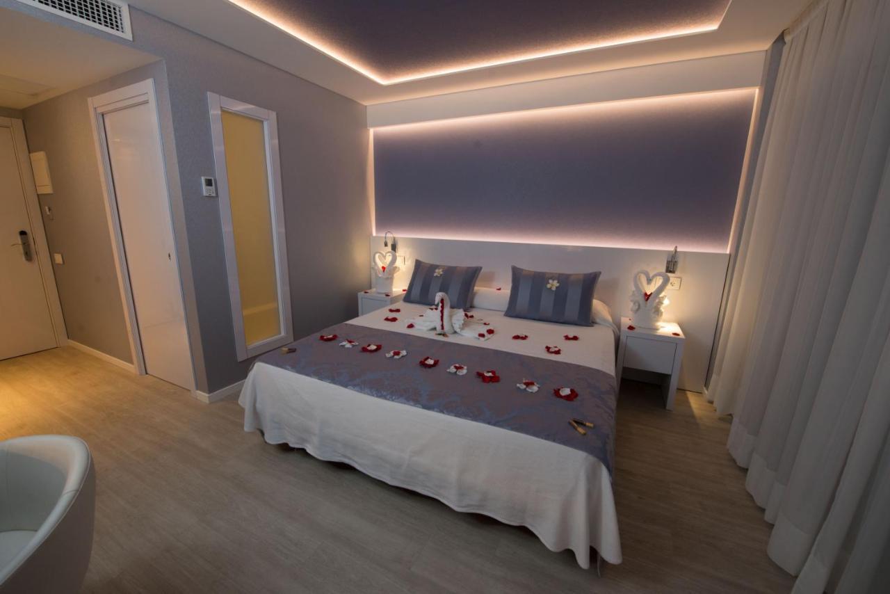 Double Room Balcony Sea View